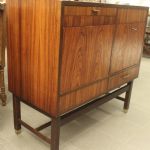 754 2526 BAR CABINET